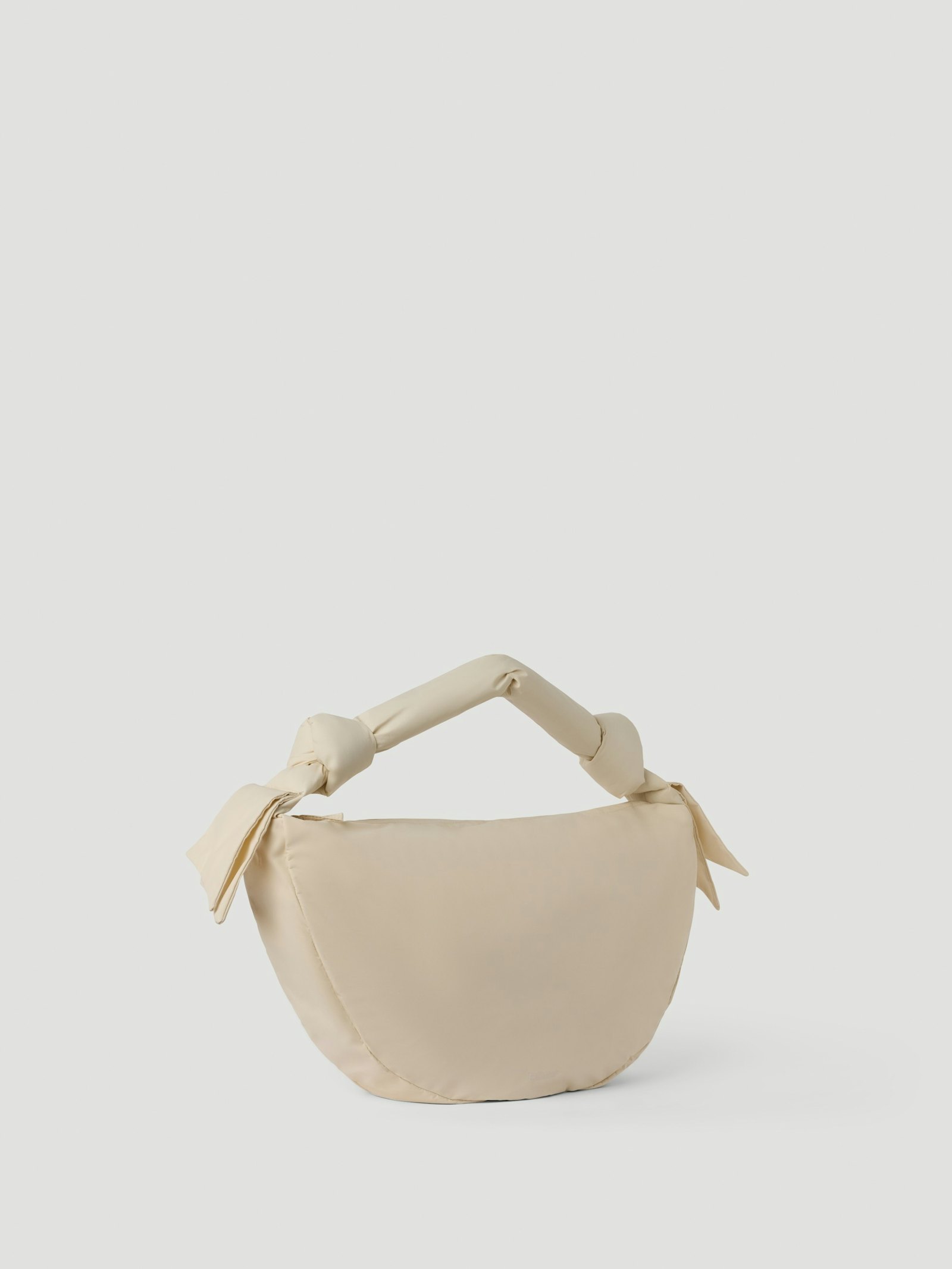 Studio Knot Shoulder Bag 18L image 3