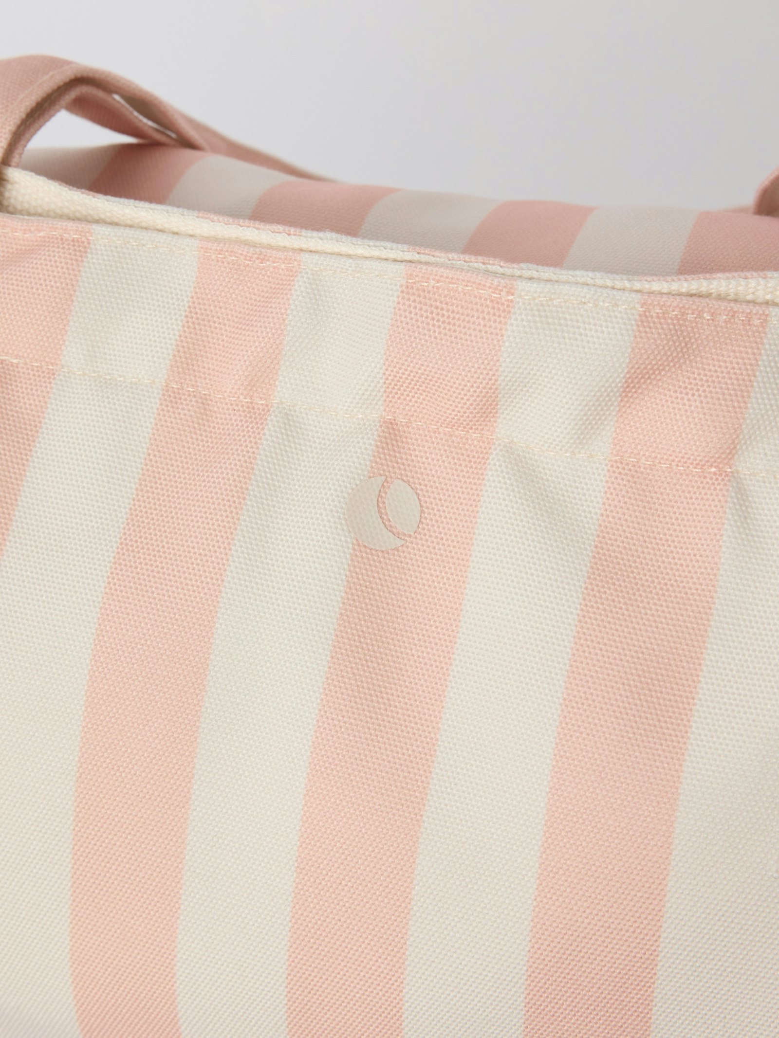 Borg Beach Tote M - 27L image 6